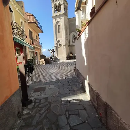 Nel Centro Storico A Casitta Da Mola Дом отдыха Кастельмола